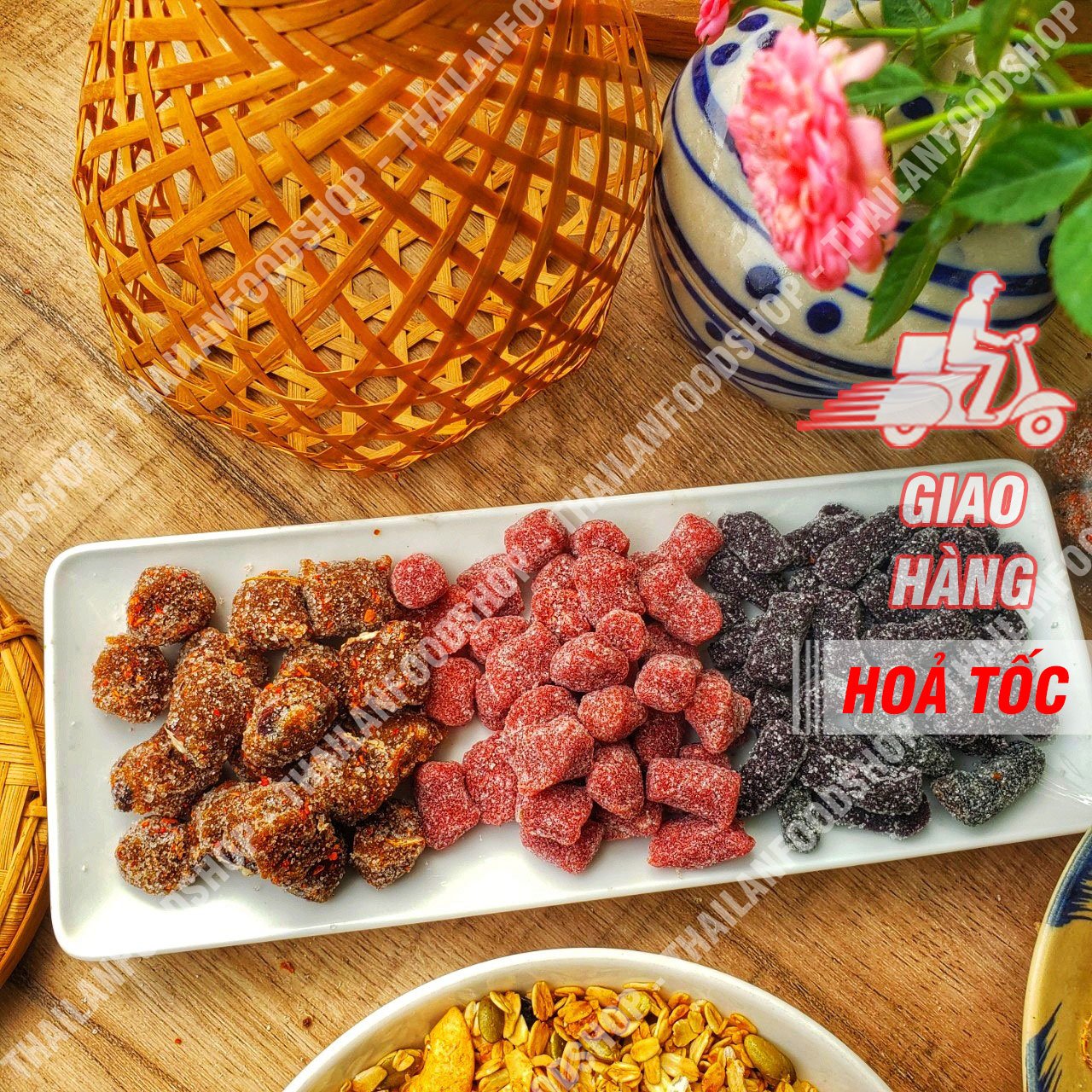 Kẹo Me Cay Mix Kẹo Dâu Tây & Kẹo Dâu Tằm Đặc Sản Đà Lạt - Lon 500gr