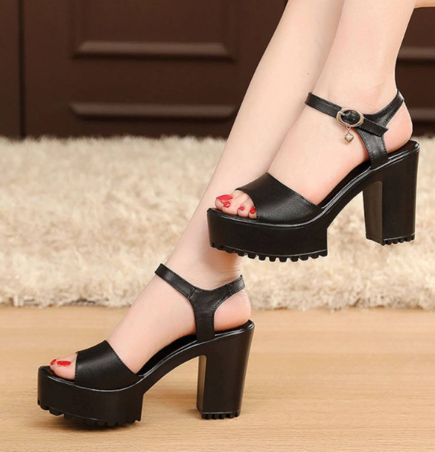 Giày cao gót đế thô răng cưa S6