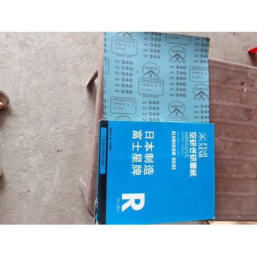 Giấy nhám nhật AA180 - 100 tờ