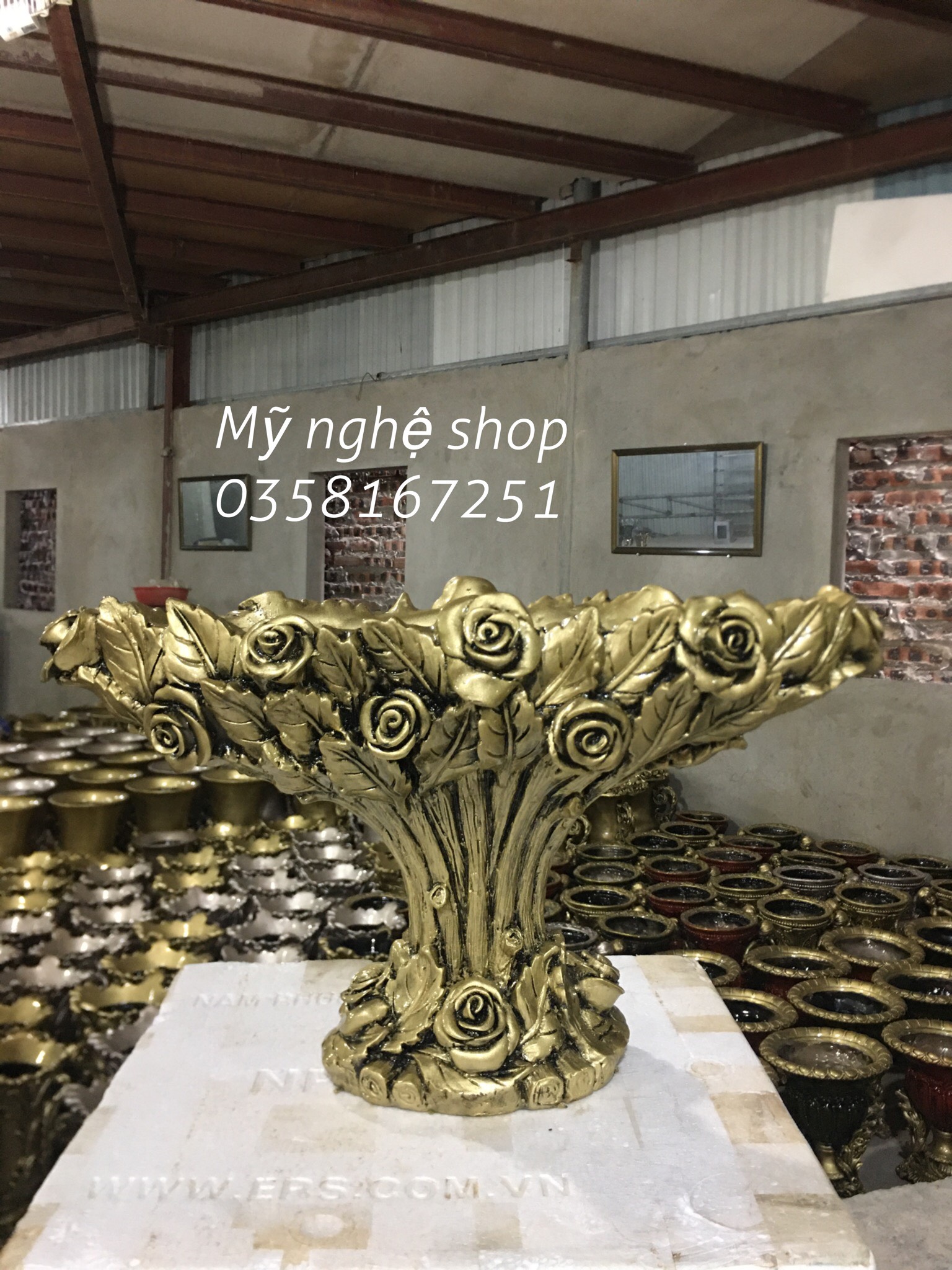 2 boat broken vase composite vase
