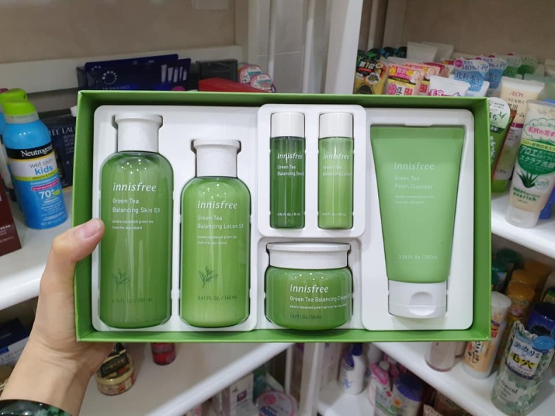 SET DƯỠNG DA INNISFREE TRÀ XANH 6 MÓN giá rẻ