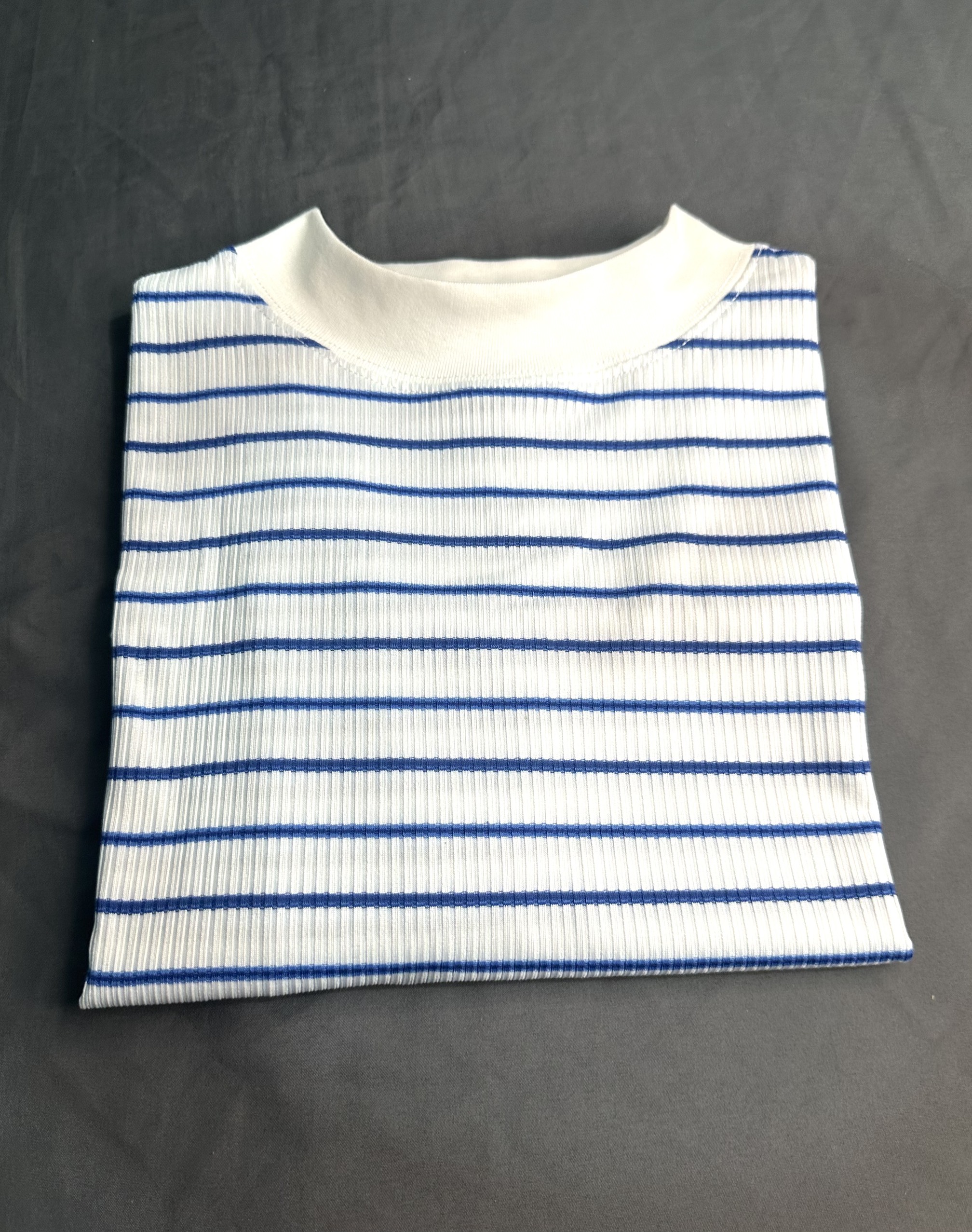 Áo thun Stee Cổ cao Sọc ngang B&W CVC Unisex