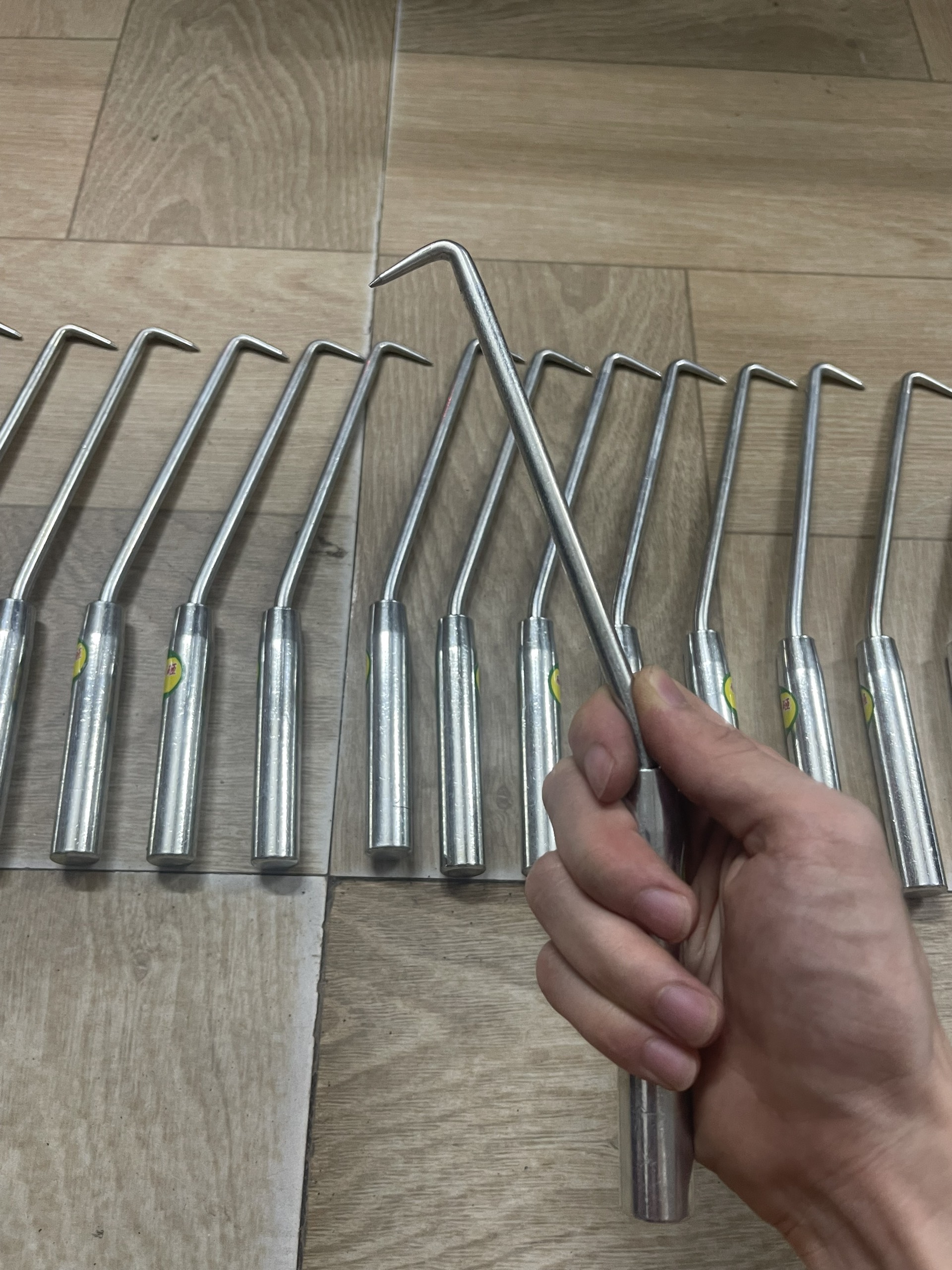 Móc xoay buộc dây thép số 7
