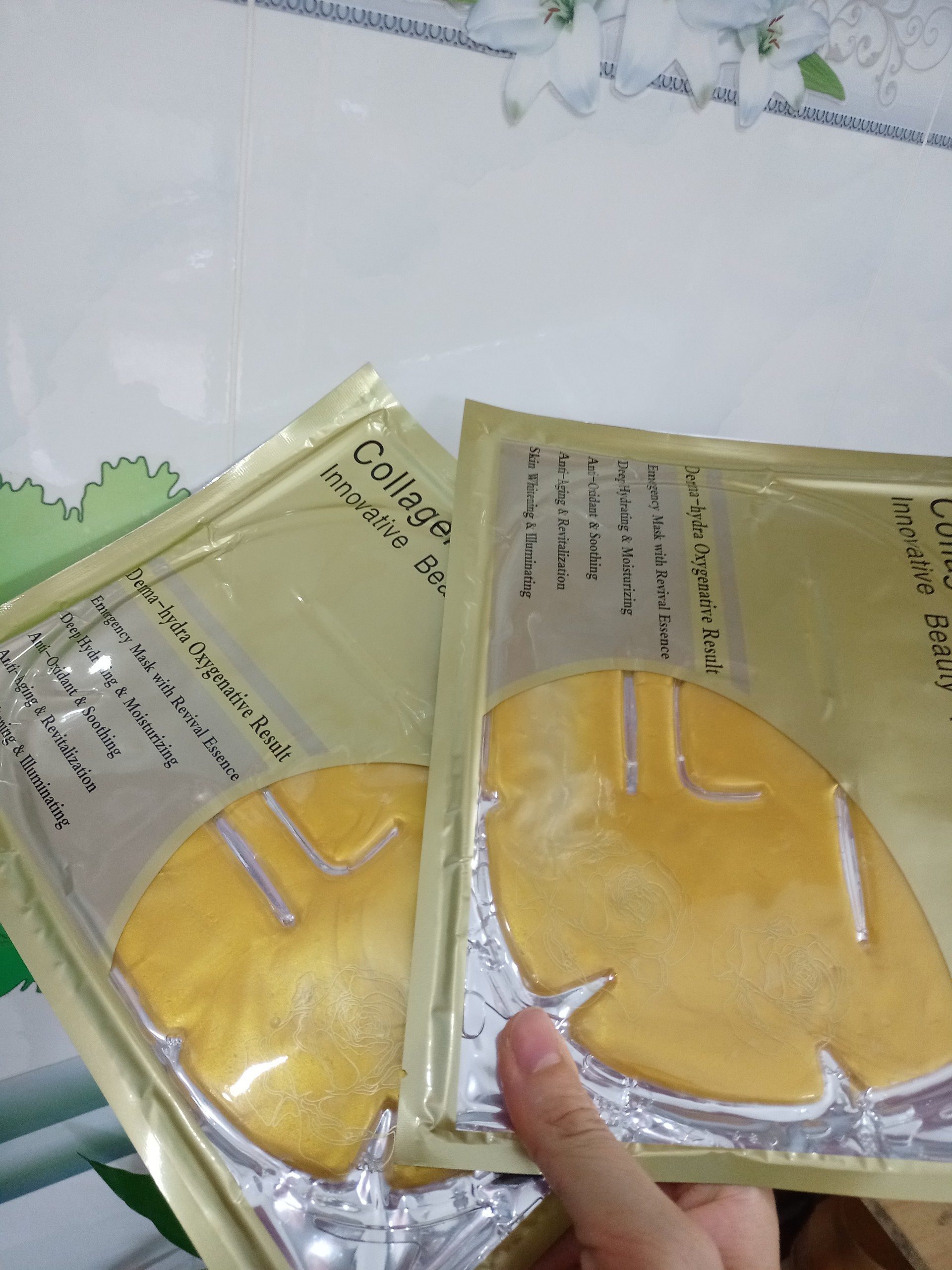 Mặt nạ collagen