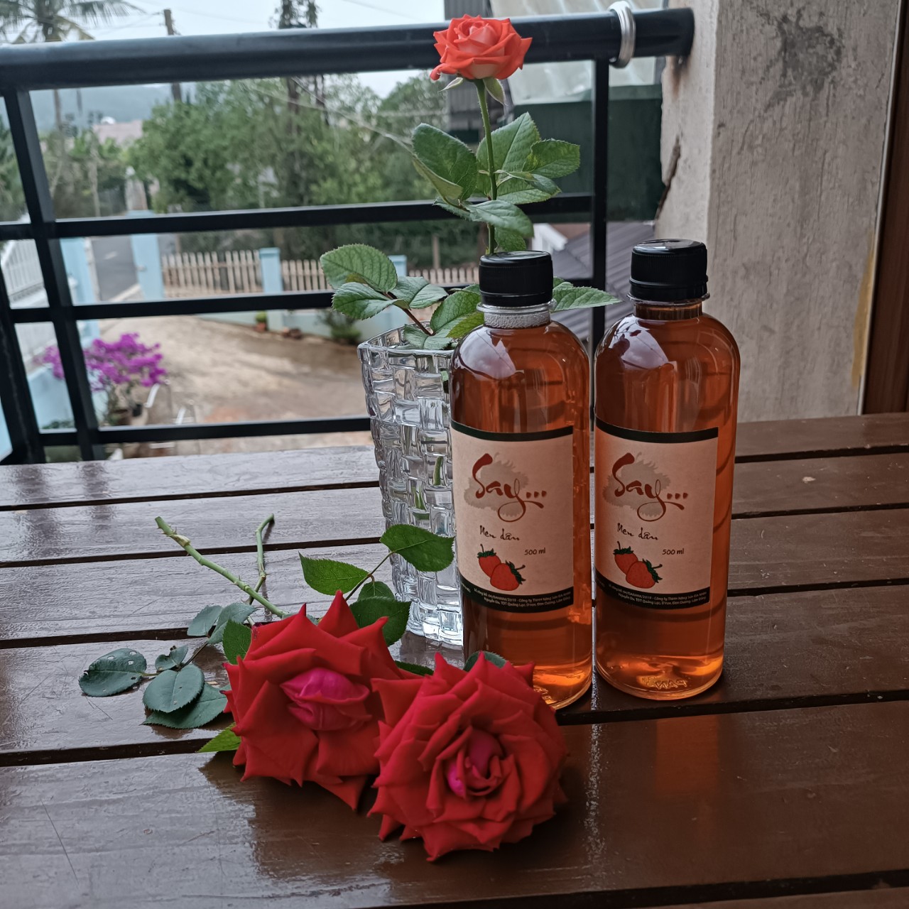 Men Dâu Tây Đà Lạt tự nhiên chai 500ml