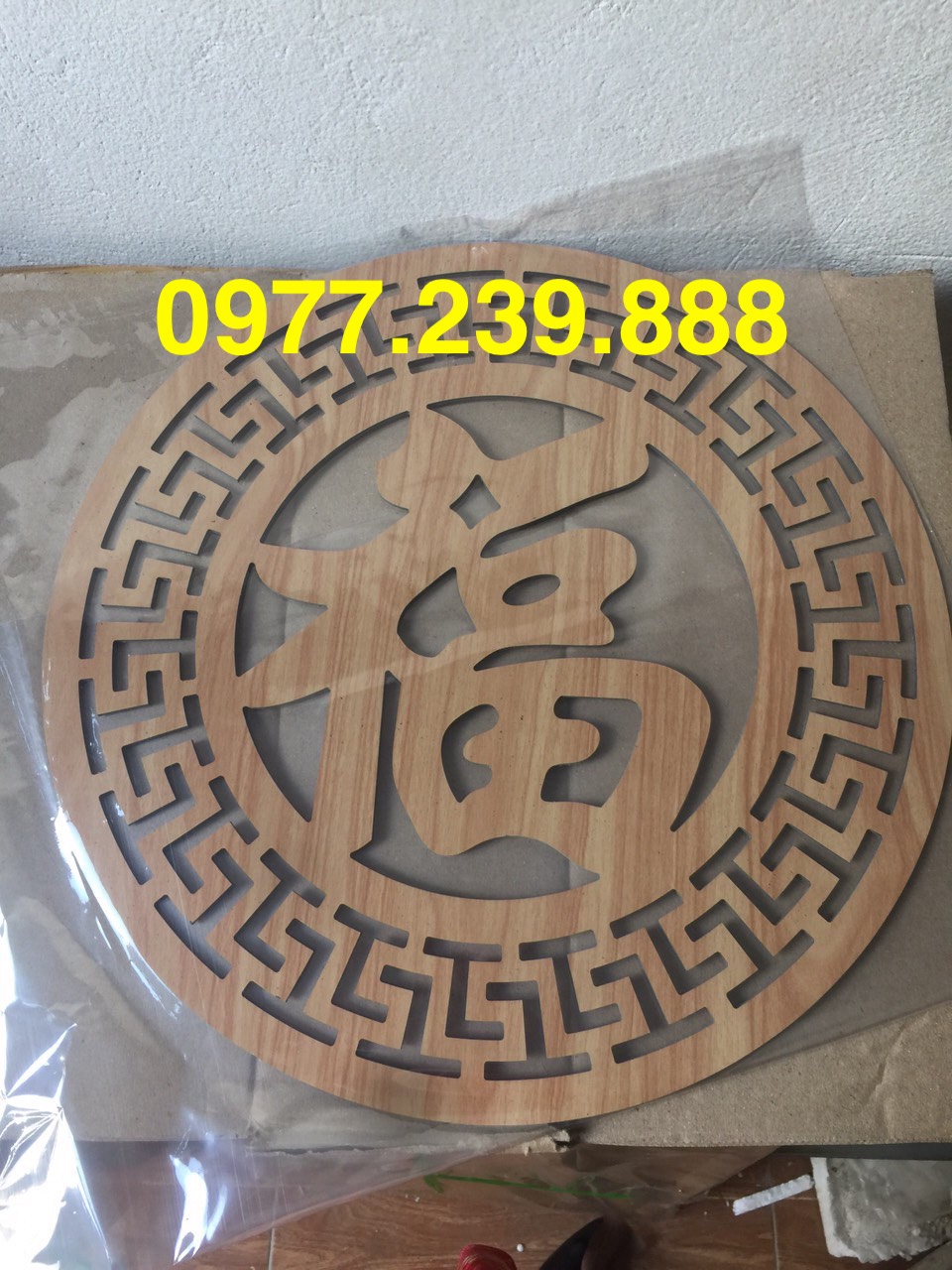 chữ phúc bằng alu màu cánh dán