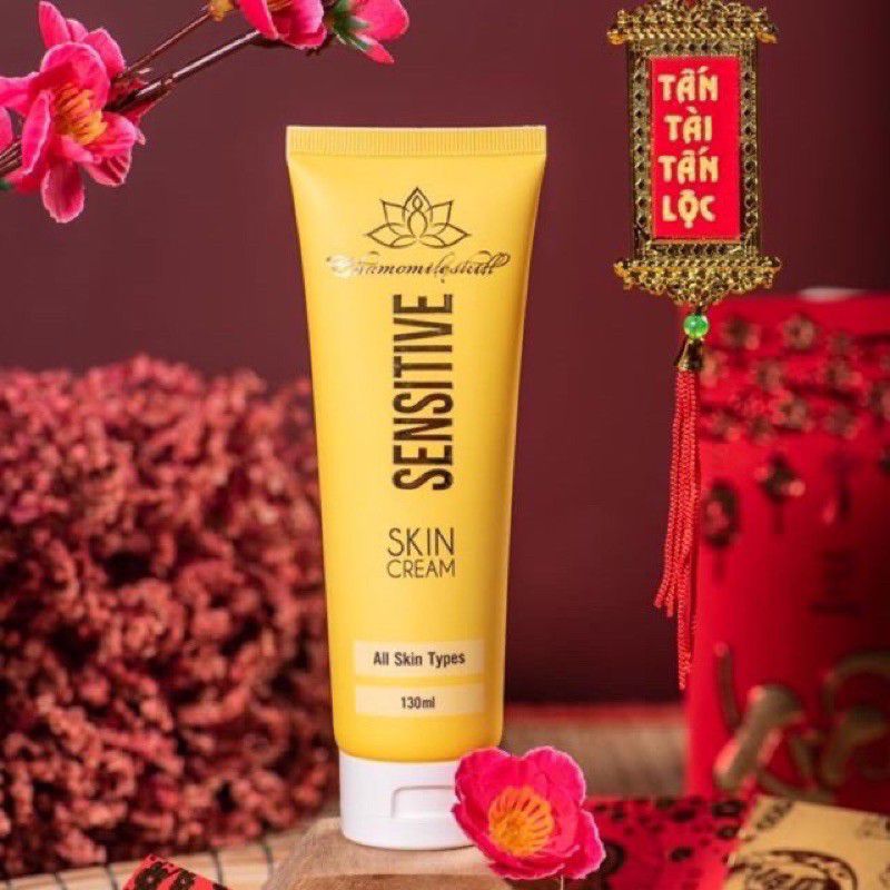 Sữa rửa mặt tinh chất nghệ Sensitive Chamomileskill