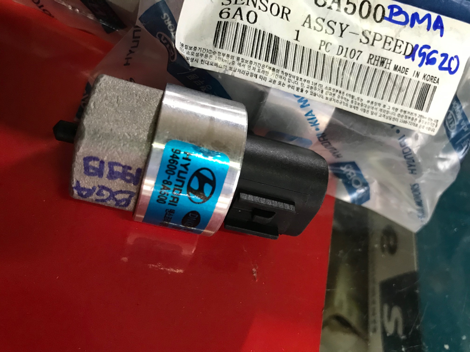 [HCM]Cảm biến tốc độ 946008A500 cho Univer County Mighty