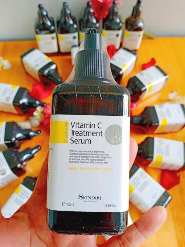 Tinh chất Vitamin C skindom chống oxy hóa