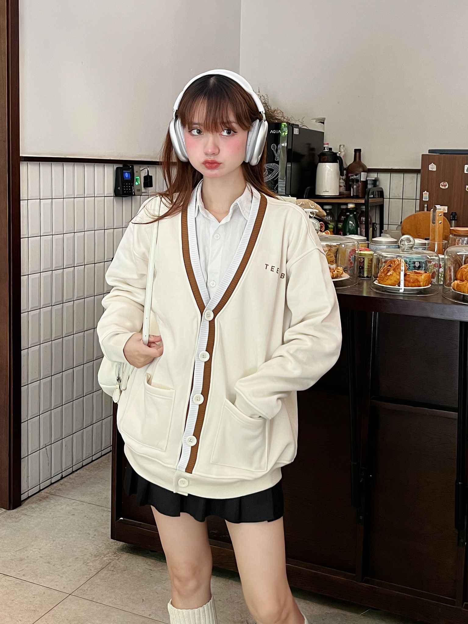 Áo Khoác Cardigan Teelab Basic Logo AK058