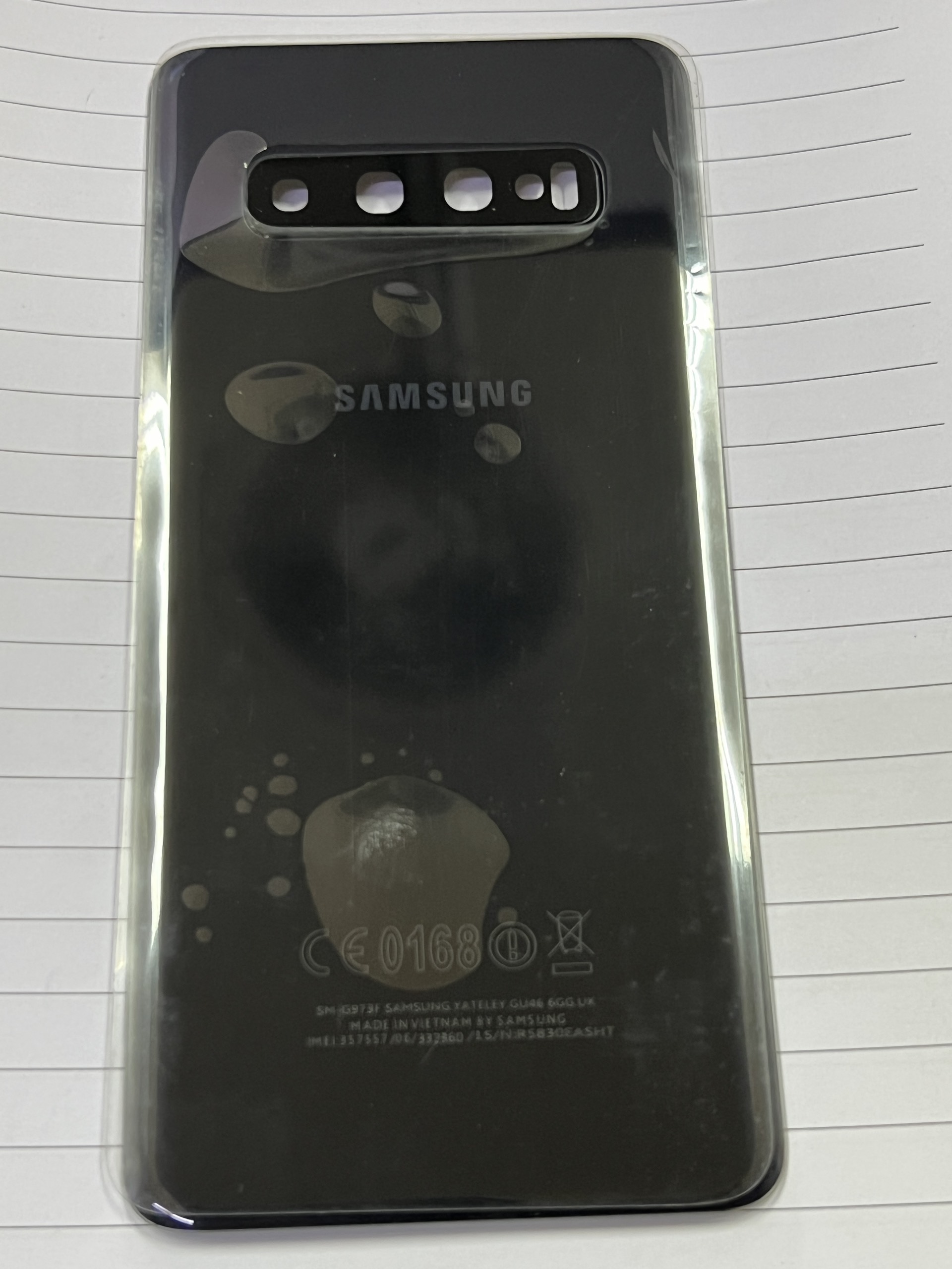 Nắp lưng Điện thoại Samsung S10 màu đen kèm kính cam