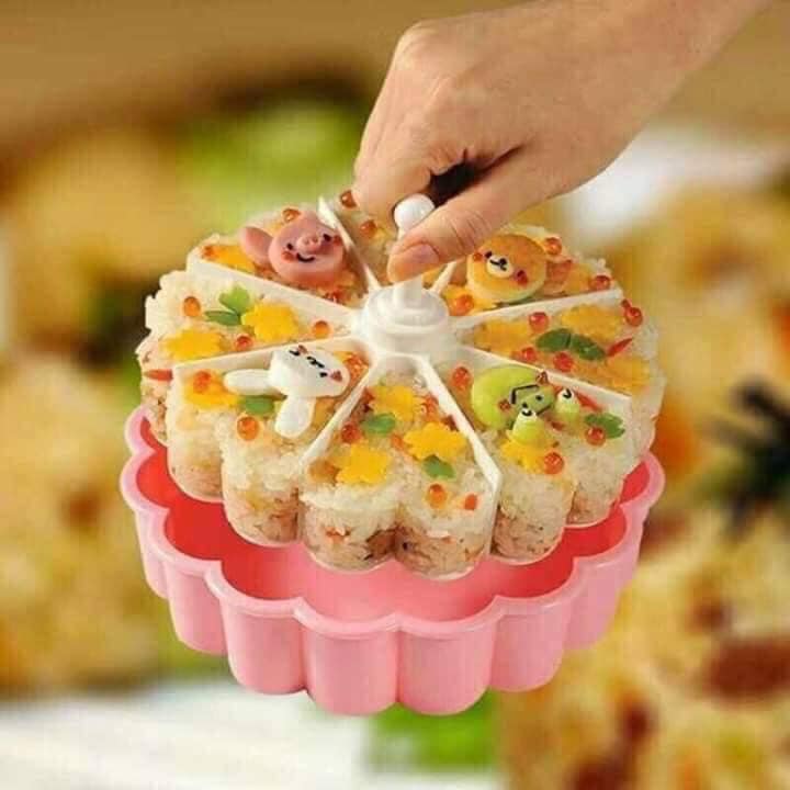 Khuôn chia đồ ăn đa năng 8  ngăn ( xôi,cơm, bánh, thạch)....