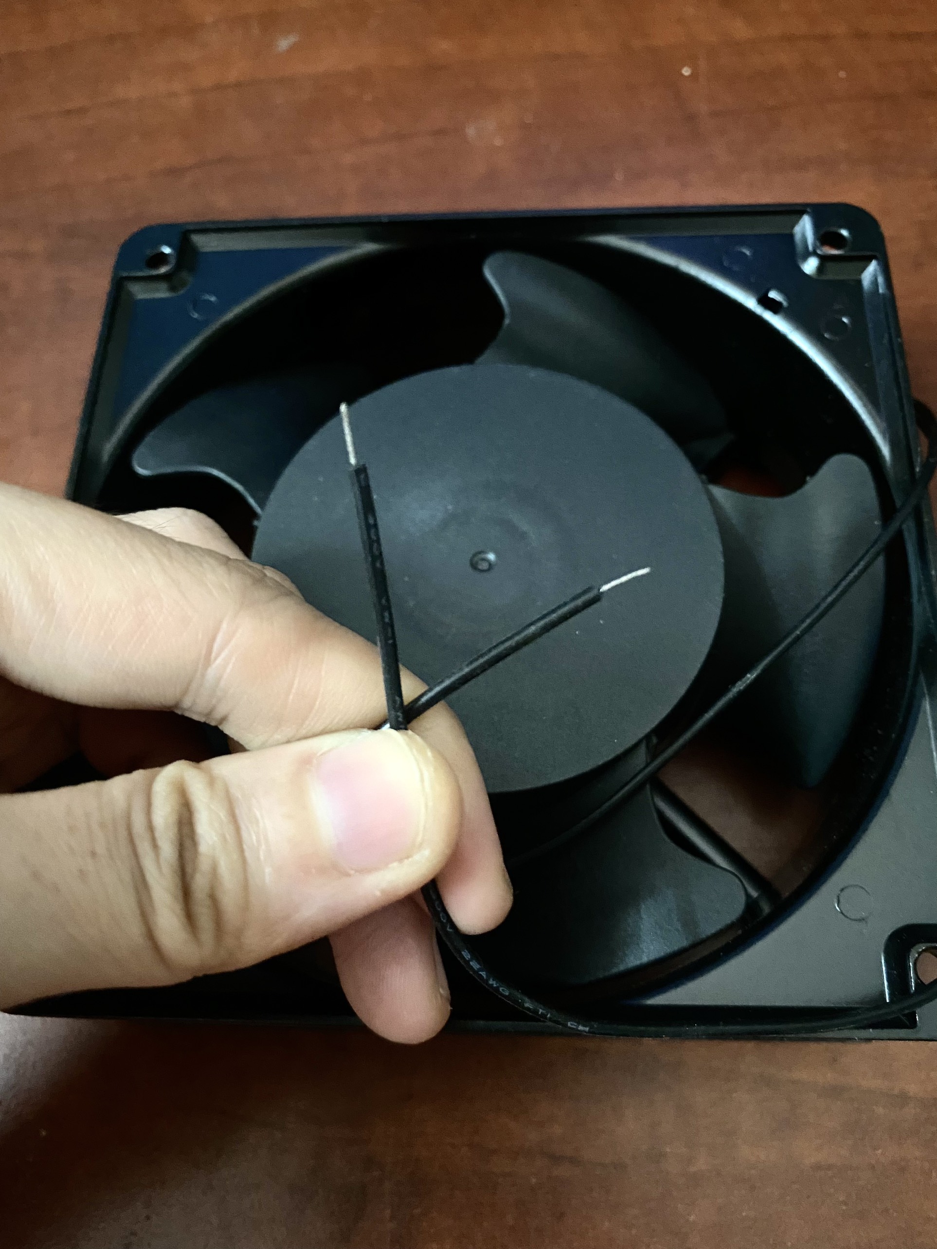 Quạt tủ lạnh 5 cánh Suno lớn 220V (12*12)
