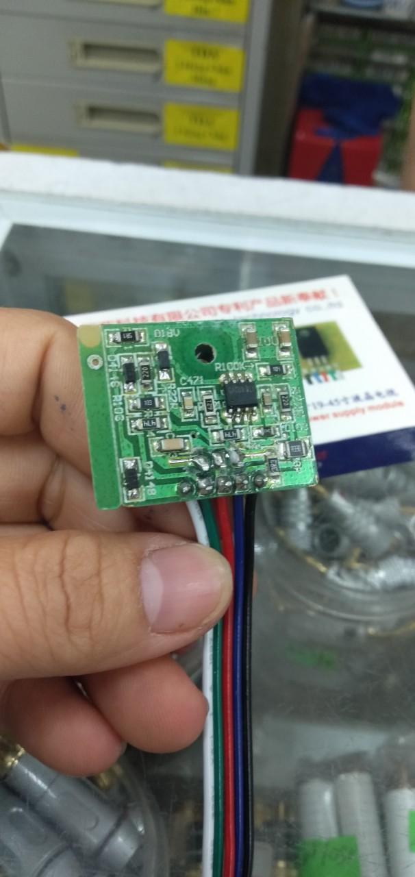 Bo nguồn đa năng lcd 100w