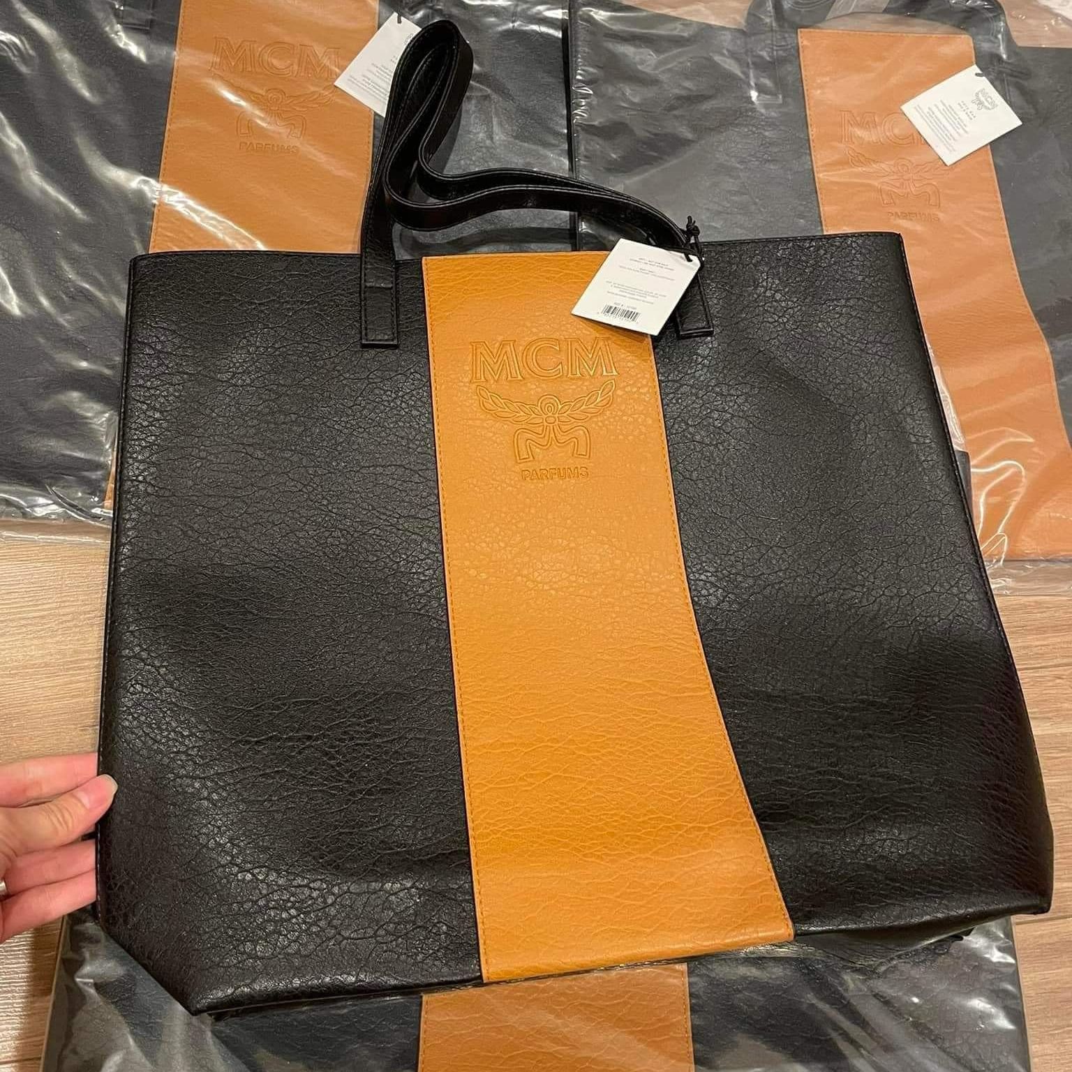 Sẵn / bao auth - túi tote mcm phối màu đen, nâu