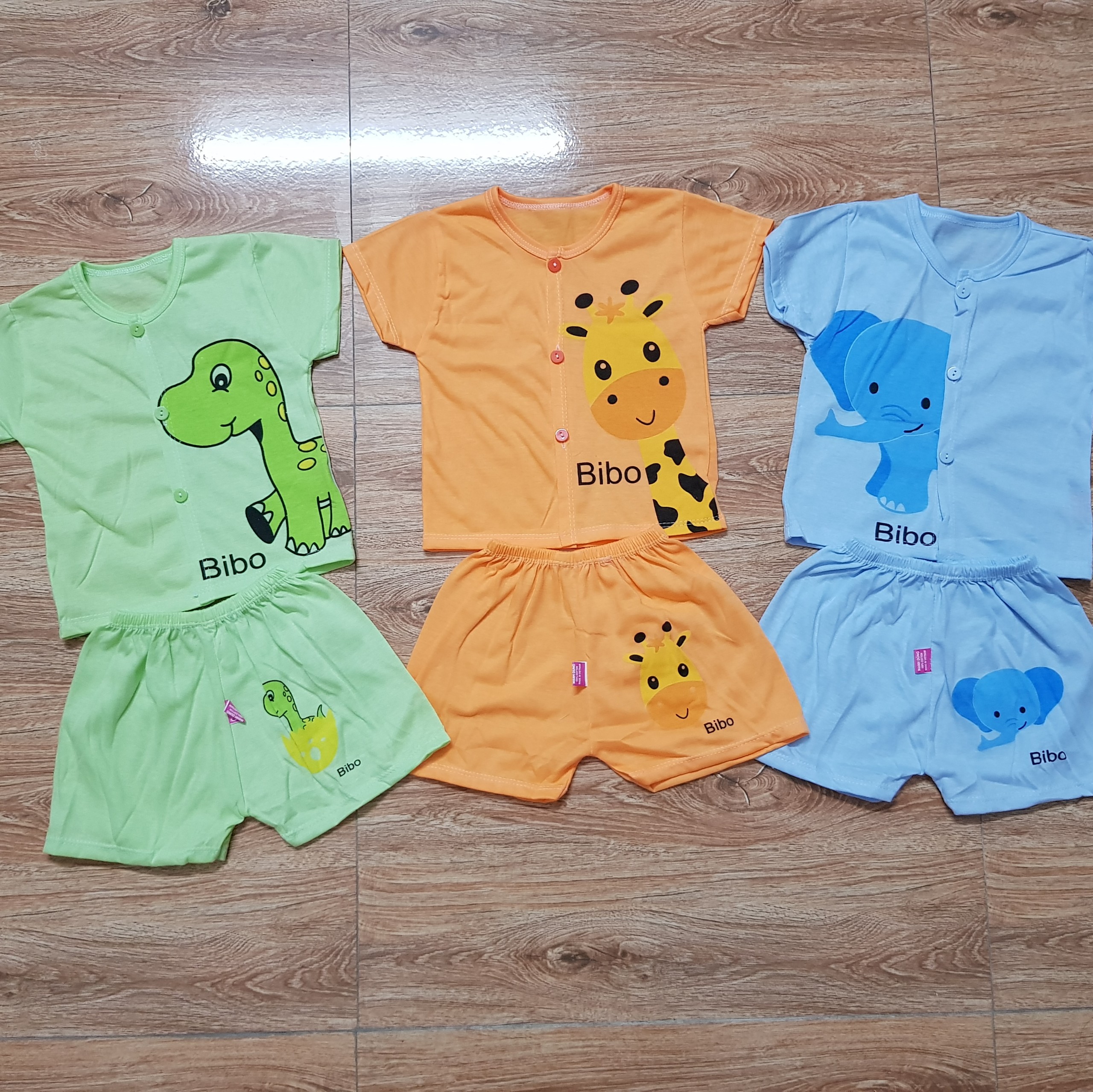 Combo 5 bộ cộc cotton cúc giữa cho bé