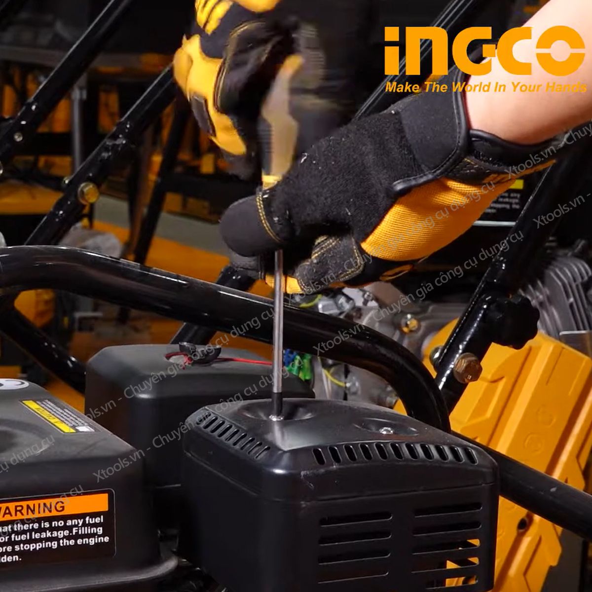 Bộ 10 tua vít HKSD1028 thiết kế nhỏ gọn. Bộ tuốc nơ vít chất liệu CR-V, đuôi tròn, tay cầm bọc thêm 1 lớp nhựa tạo cảm giác êm ái