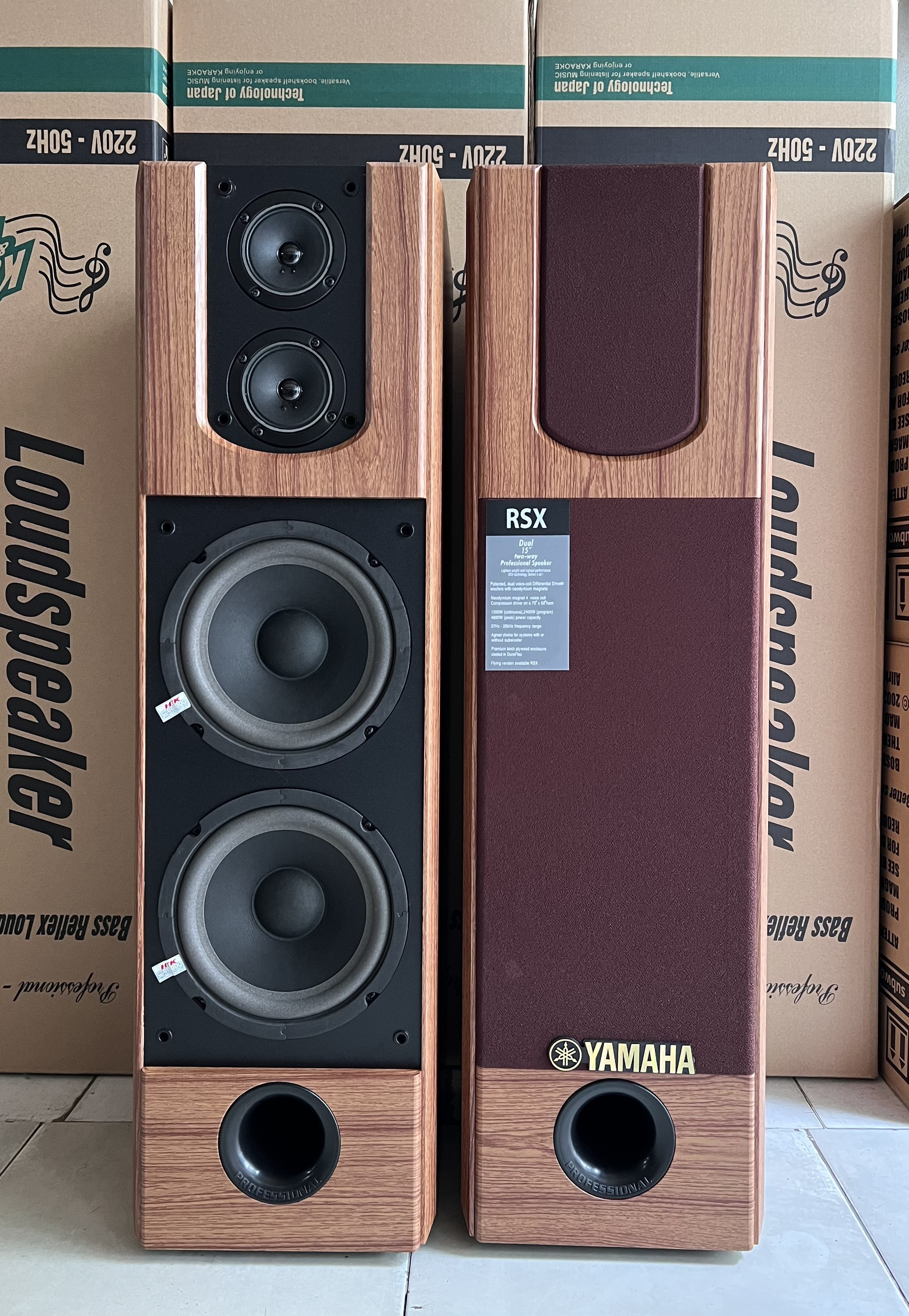 Loa đứng karaoke YAMAHA RSX - 338- 2 tấc
