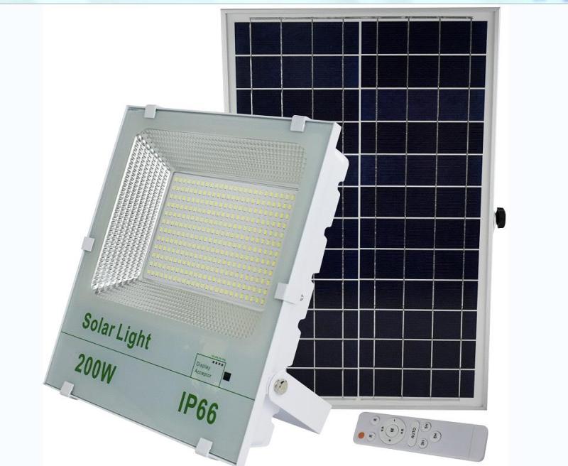 Đèn pha năng lượng mặt trời 200W