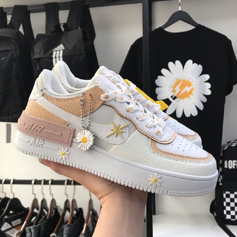 Bộ phụ kiện hoa cúc giày niKe