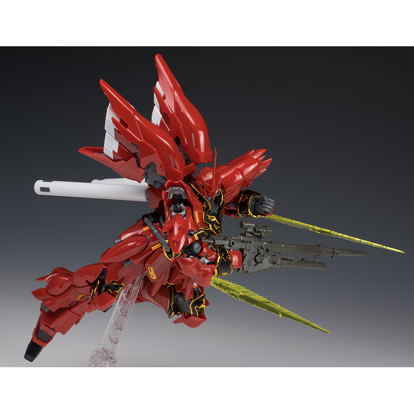 Mô hình lắp ráp Bandai Real Grade MSN-06S Sinanju
