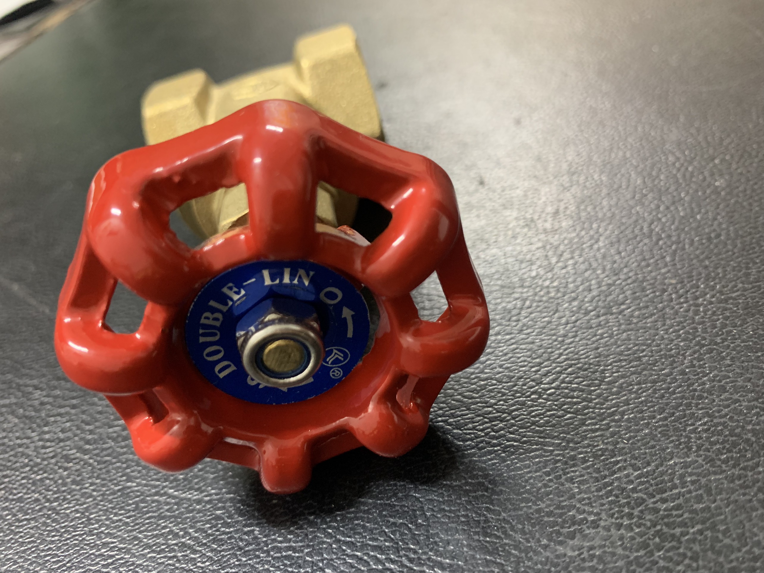 Van Khóa Nước Cửa Đồng Double Lin DN15 DN20
