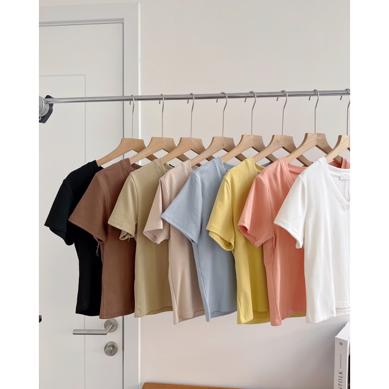 Áo phông nũ cổ v croptop 1 màu a238510