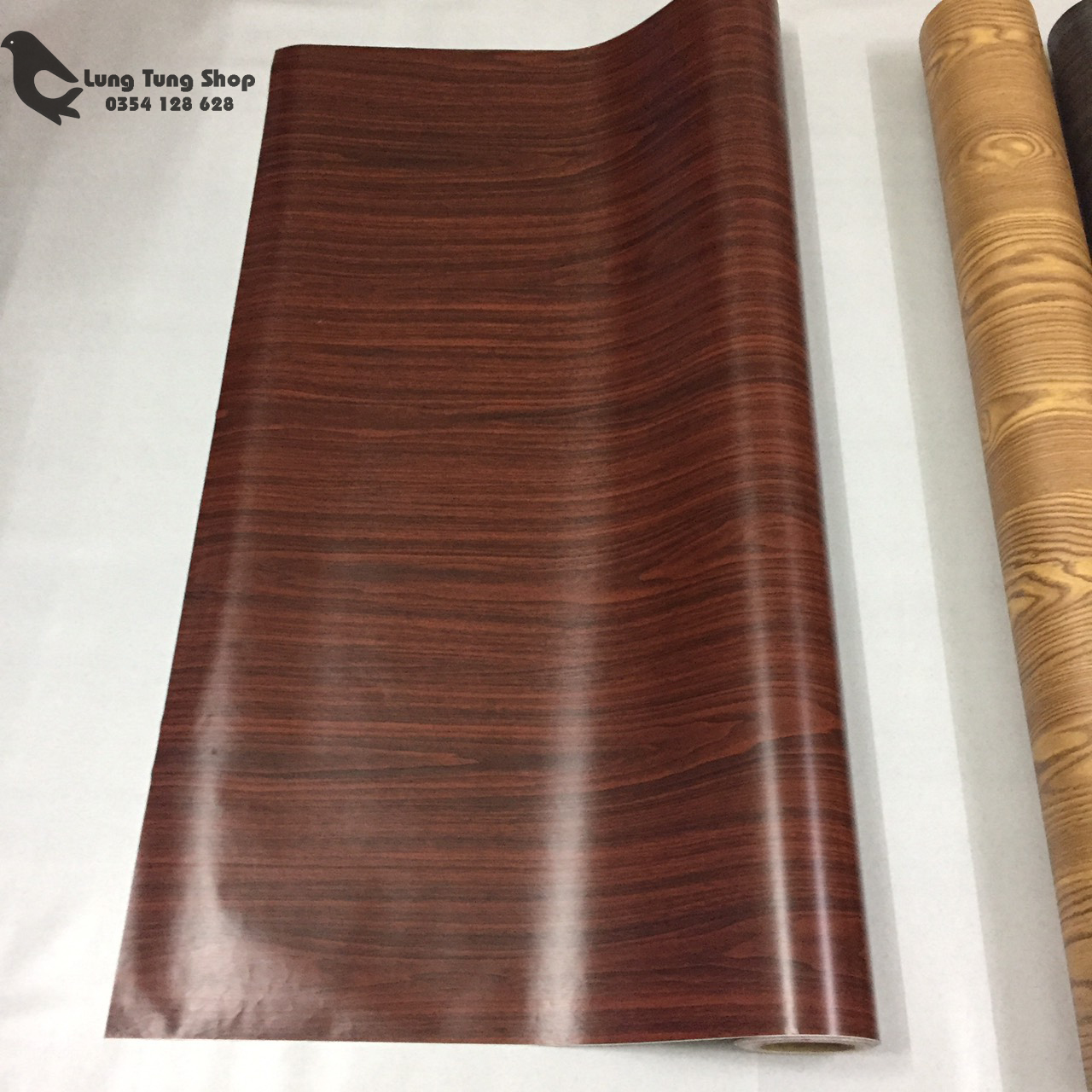 [HCM]Giấy dán tường có keo - decal gỗ nâu đỏ ( khổ 1,2m )