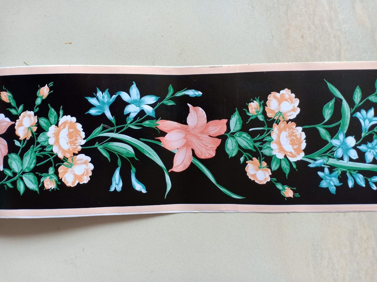 Cuộn 10m len dán viền tường keo sẵn hoa ly (chiều cao 10cm)