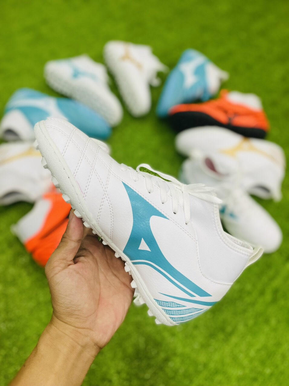 giày đá bóng mizuno cổ cao đế cao su khâu full đế