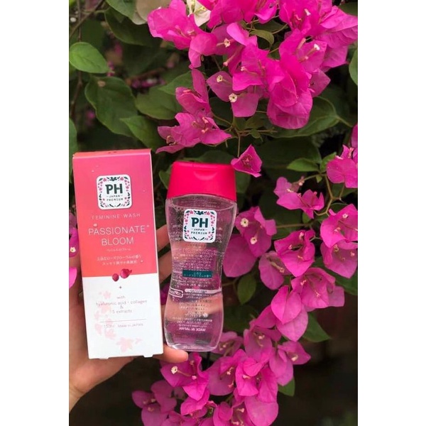 Dung dịch vệ sinh phụ nữ PH care Nhật Bản