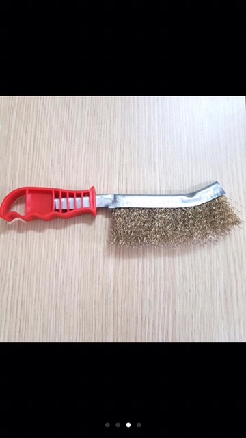 Bàn Chải Đánh Rỉ Tay Đỏ