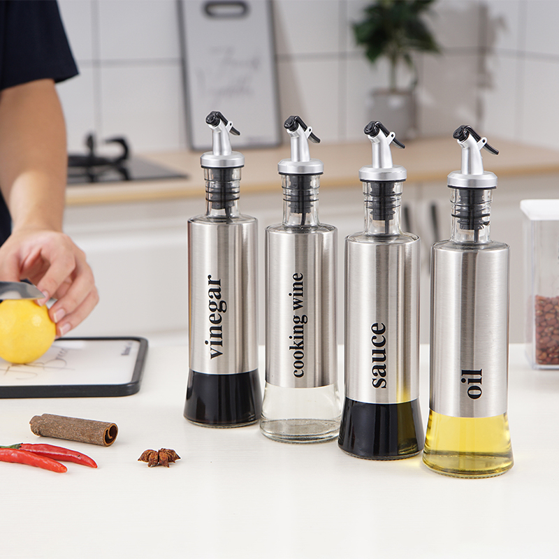 Chai chiết dầu ăn bọc inox cao cấp