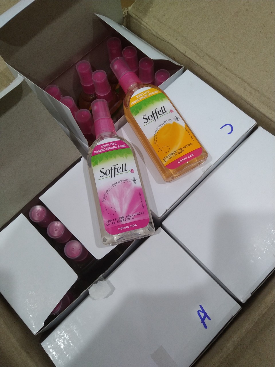 Xịt chống muỗi Soffell hương cam  ( chai  80ml )