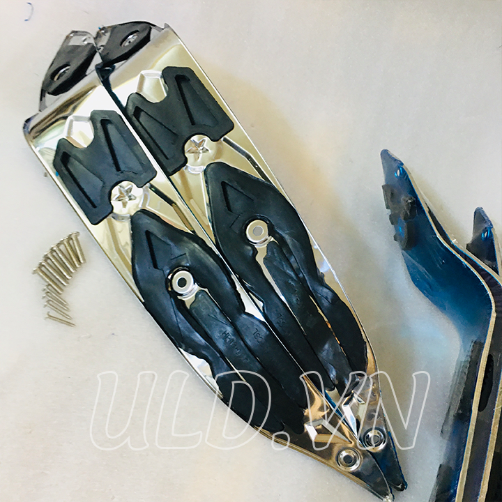 GÁC CHÂN TRƯỚC PCX INOX 18