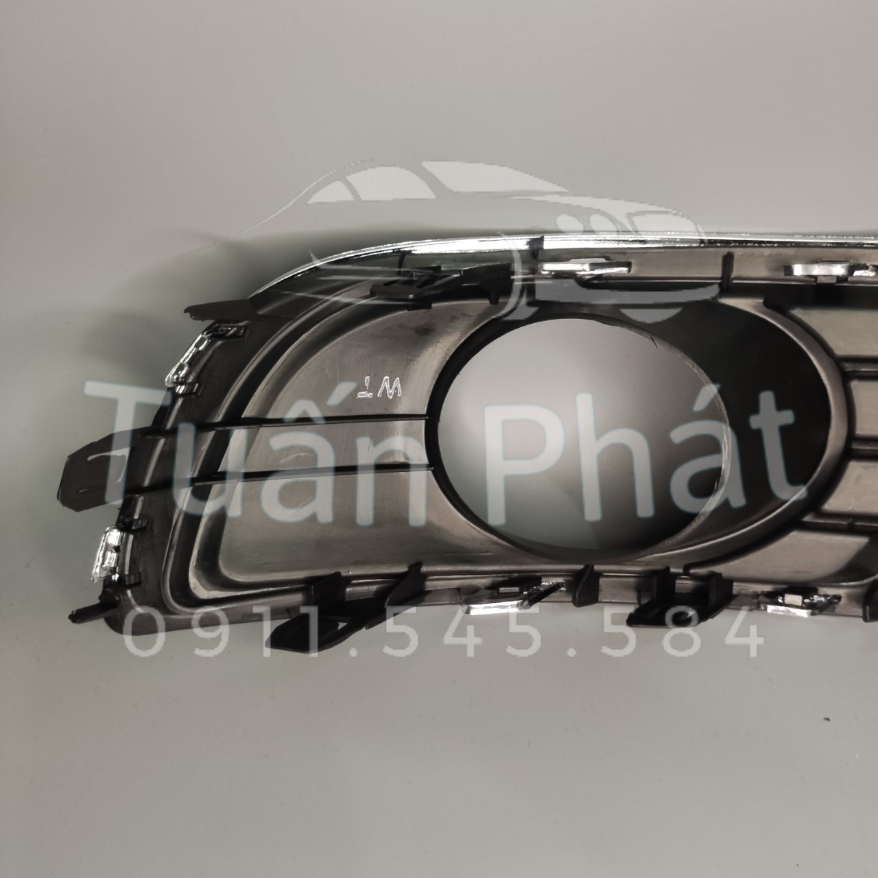 Ốp Đèn Gầm Camry 2009-2012 VN