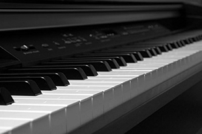 Piano Yamaha CLP 330