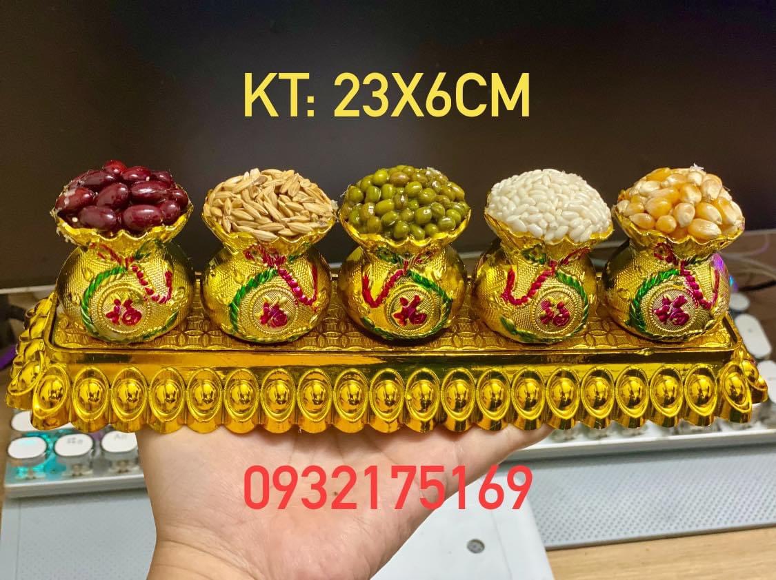 Khay ngũ đậu túi vàng chưng Thần Tài cầu tài lộc