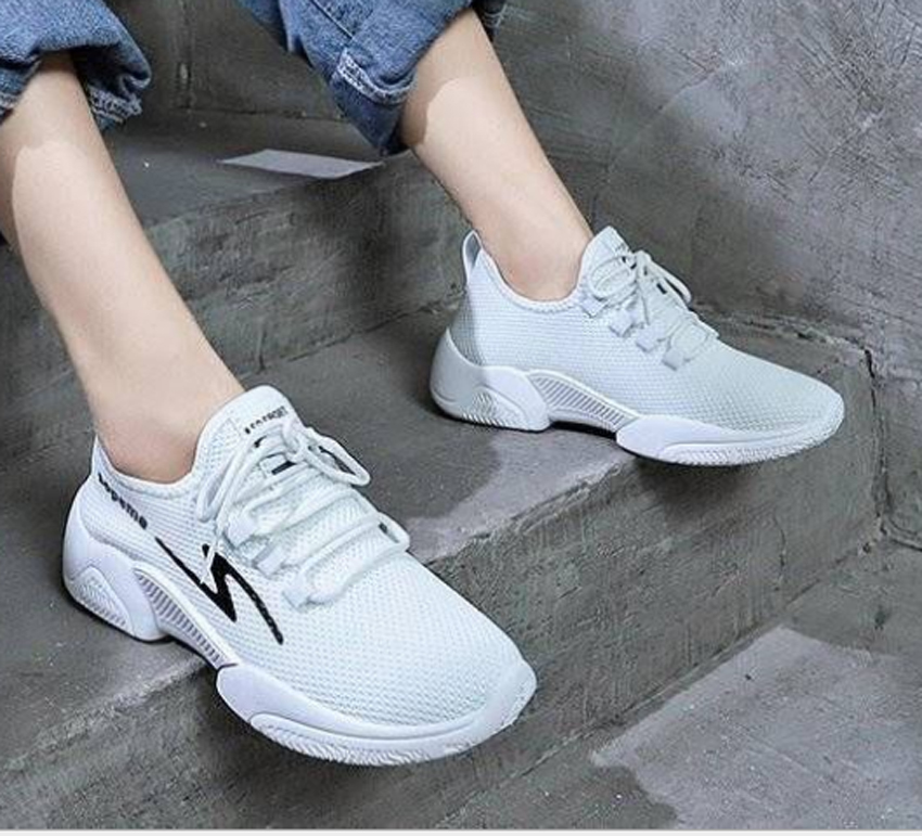 Giày Sneaker nữ thời trang SOPE SR 14