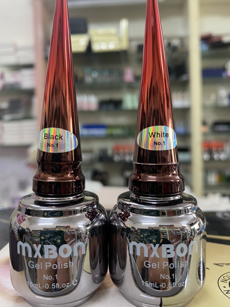Sơn Gel Mxbon Đen trắng