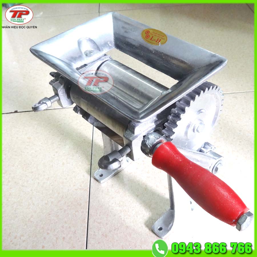 [HCM]Máy cán khô mực trục inox dài 140mm