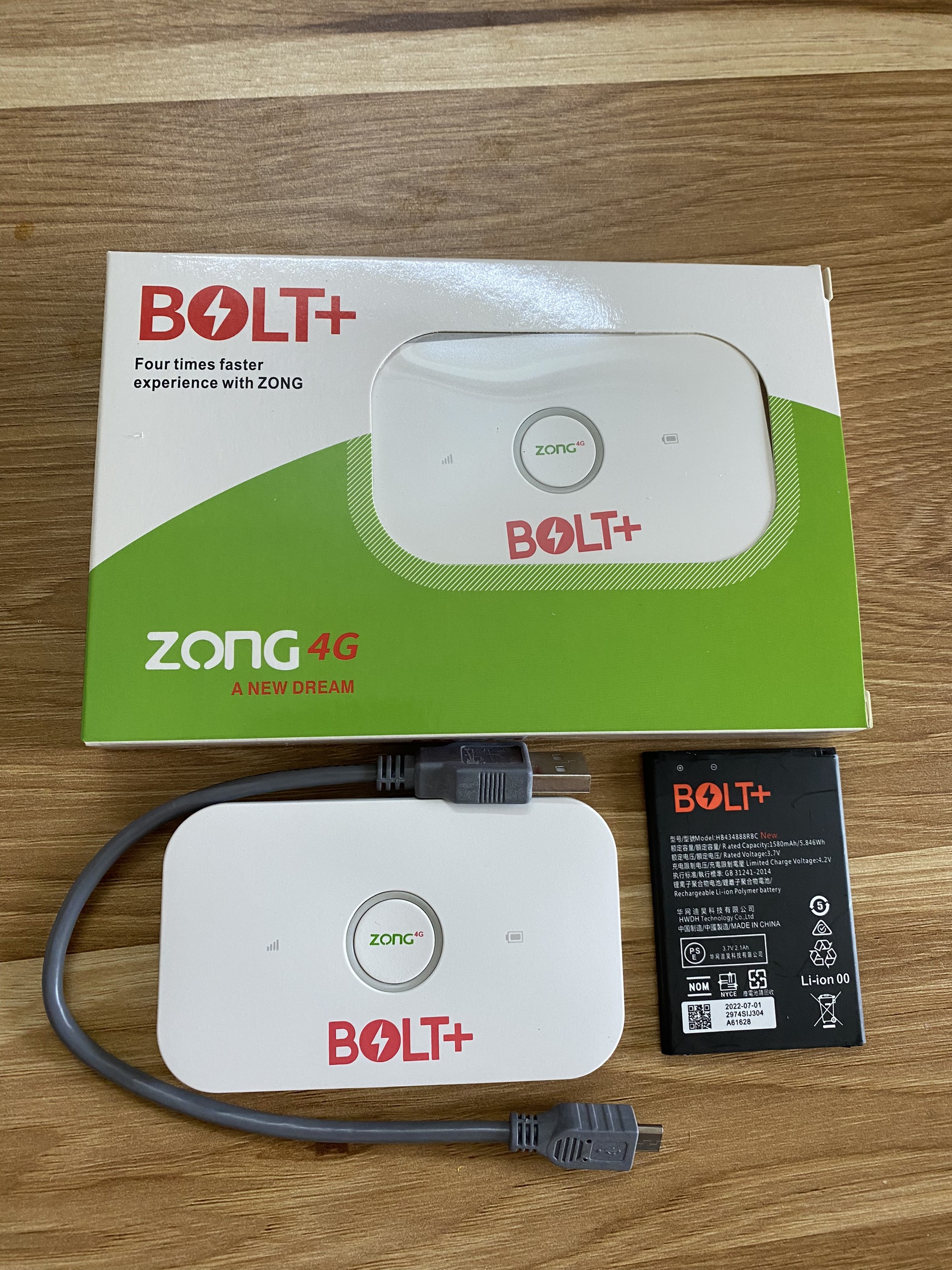 Bộ phát wifi 3G / 4G LTE Huawei E5573 150Mb/s