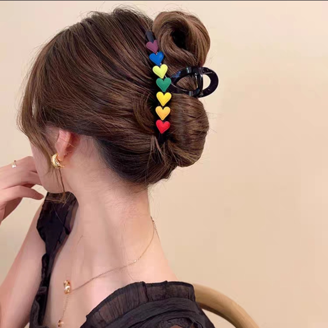Kẹp càng cua phong cách Hàn Quốc