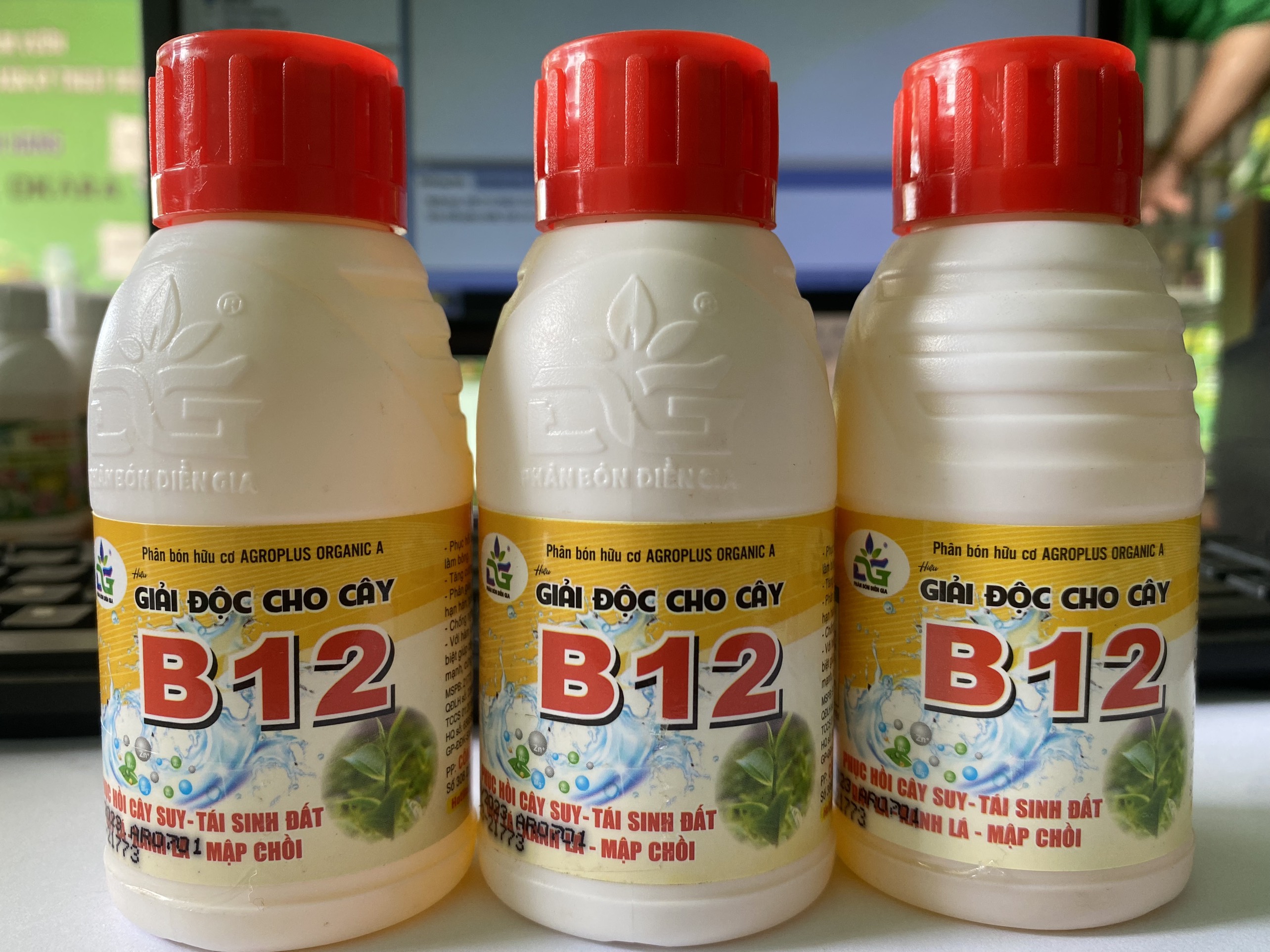 Phân bón hữu cơ Giải độc cho cây B12