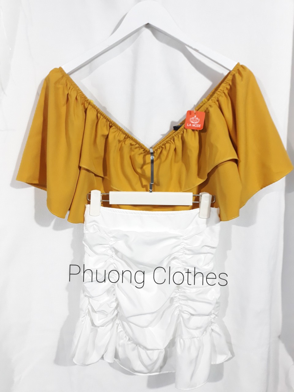 [HCM]Set áo bẹt vai chân váy dúng (Ảnh thật shop chụp)