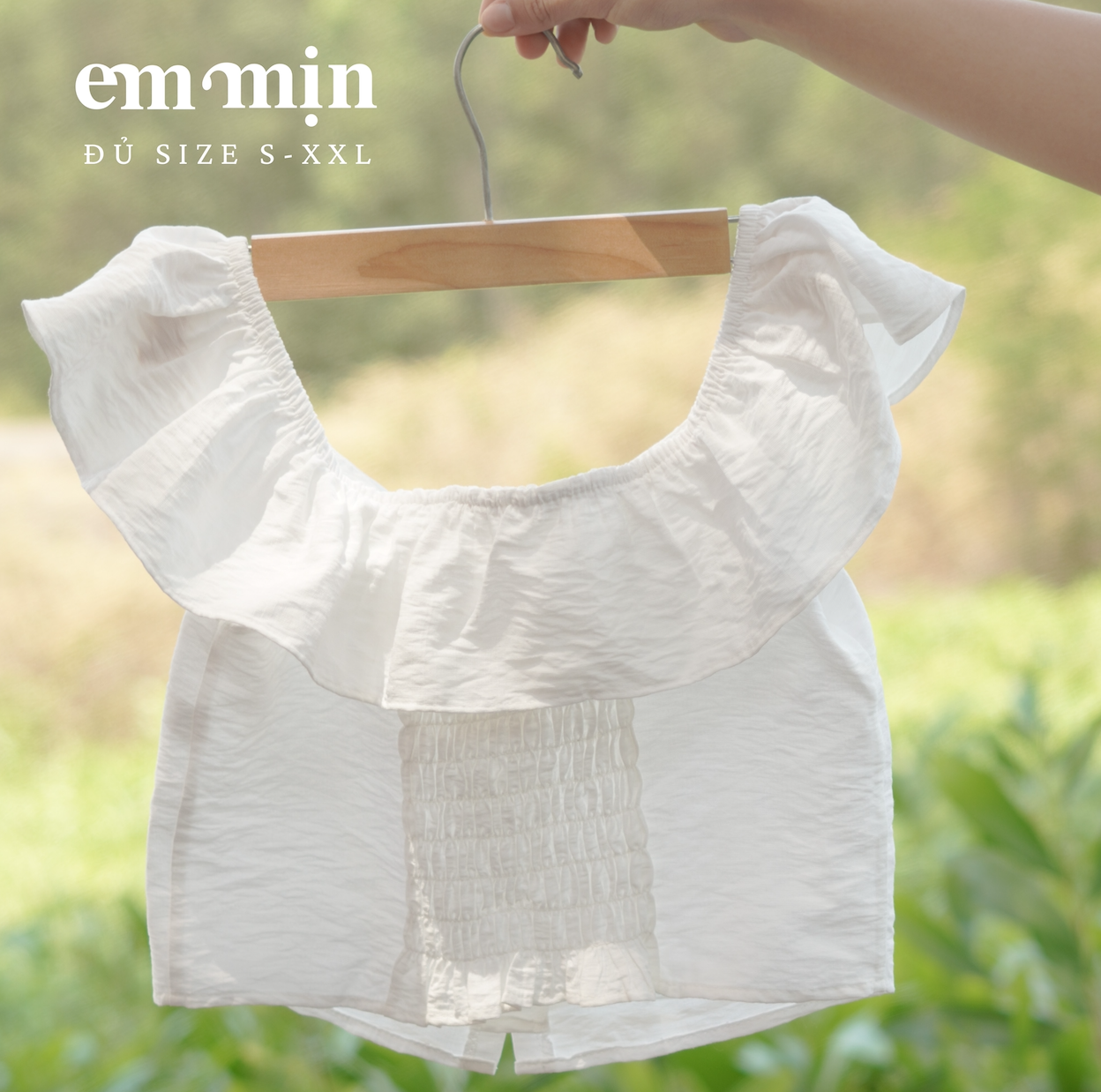 Áo croptop cổ nơ trễ vai