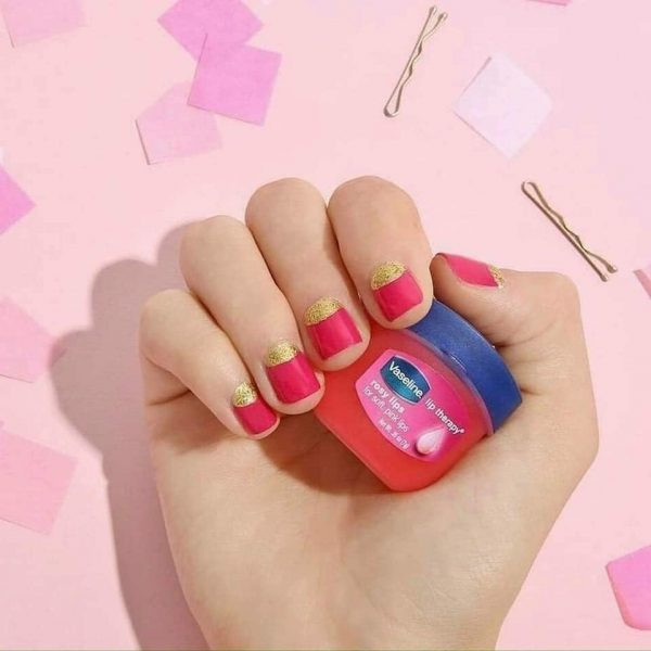 Sáp dưỡng môi Vaseline Lip Therapy giúp mềm môi (7g)
