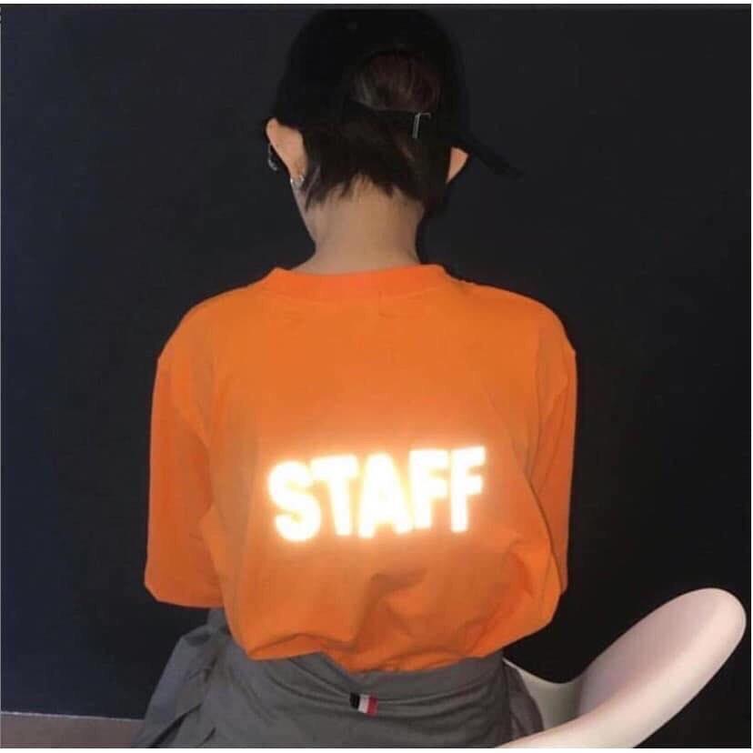 Áo Thun Form Rộng In Chữ STAFF Phát Sáng Vào Buổi Tối Chất Như Nước Cất TTSL0211
