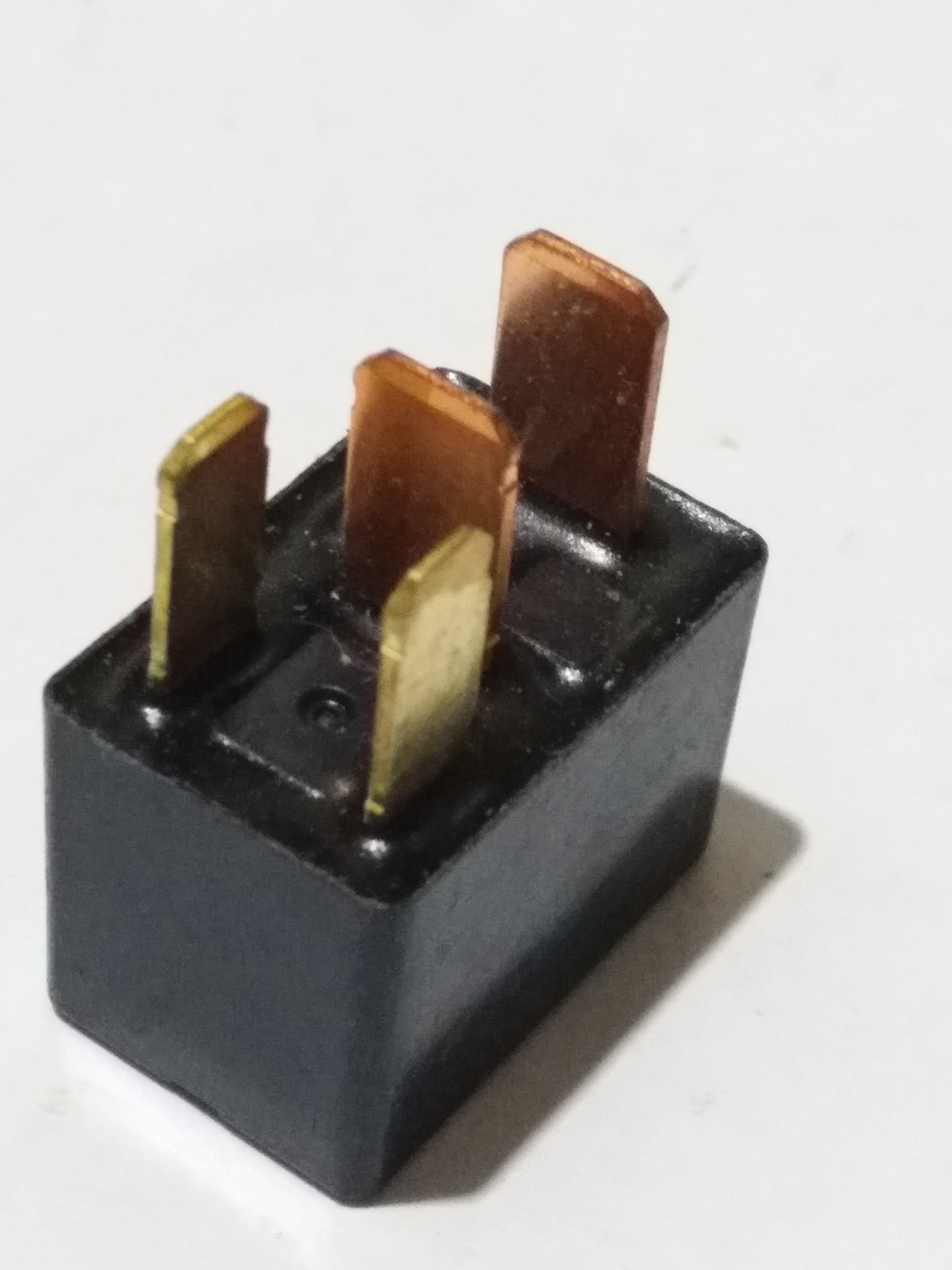 [HCM]Rờ le OMRON 4 chân- RELAY 4 chân 12V OMRON ( Hàng 100% mới )