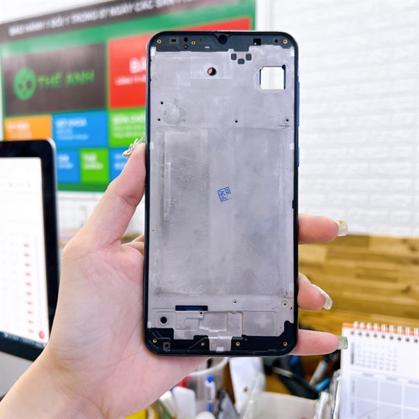 Bộ vỏ Samsung A30 ( Zin ) zin mấu máy chuẩn